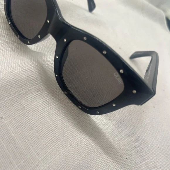 Quay Australia Black Studded Sunglasses - Picture 5 of 5